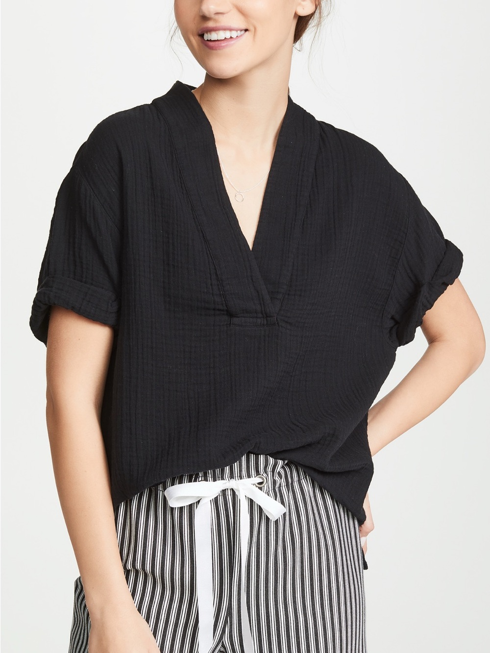 Xirena Cotton Gauze Black Cuffed Short Sleeve Boxy Avery Top Relaxed XS
